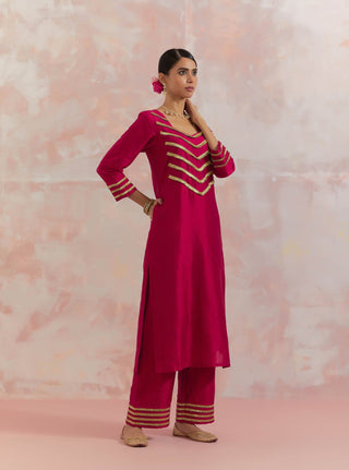 Red Rooh Kurta With Pant (Set Of 2)