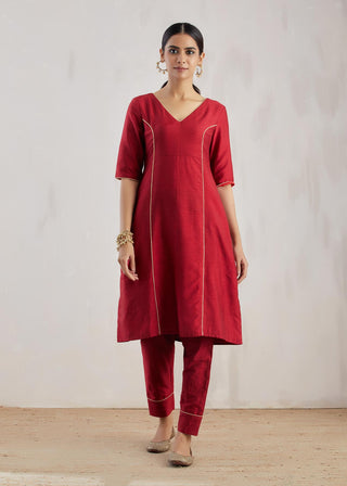 Red Markab Kurta with Pant and dupatta (Set of 3) Full Front View