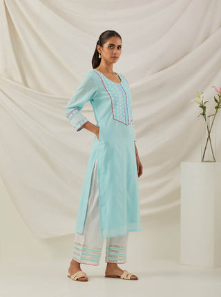 Blue Plain Rooh Straight Kurta With Chikankari Yoke Details and Palazzo with wide lace detail (Set of 2) Side View