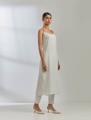 White Silk Strappy Kurta With White Pant (Set Of 2) Right Side View