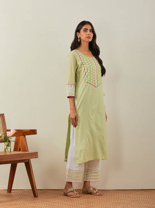 Green Plain Rooh Straight Kurta With Chikankari Yoke Details and Palazzo with wide lace detail & Dupatta (Set of 3) Right View