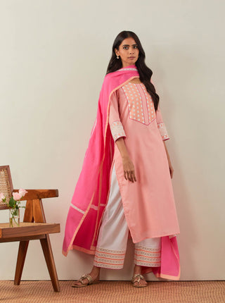 Peach Plain Rooh Straight Kurta With Chikankari Yoke Details and Palazzo with wide lace detail (Set of 2) right side view